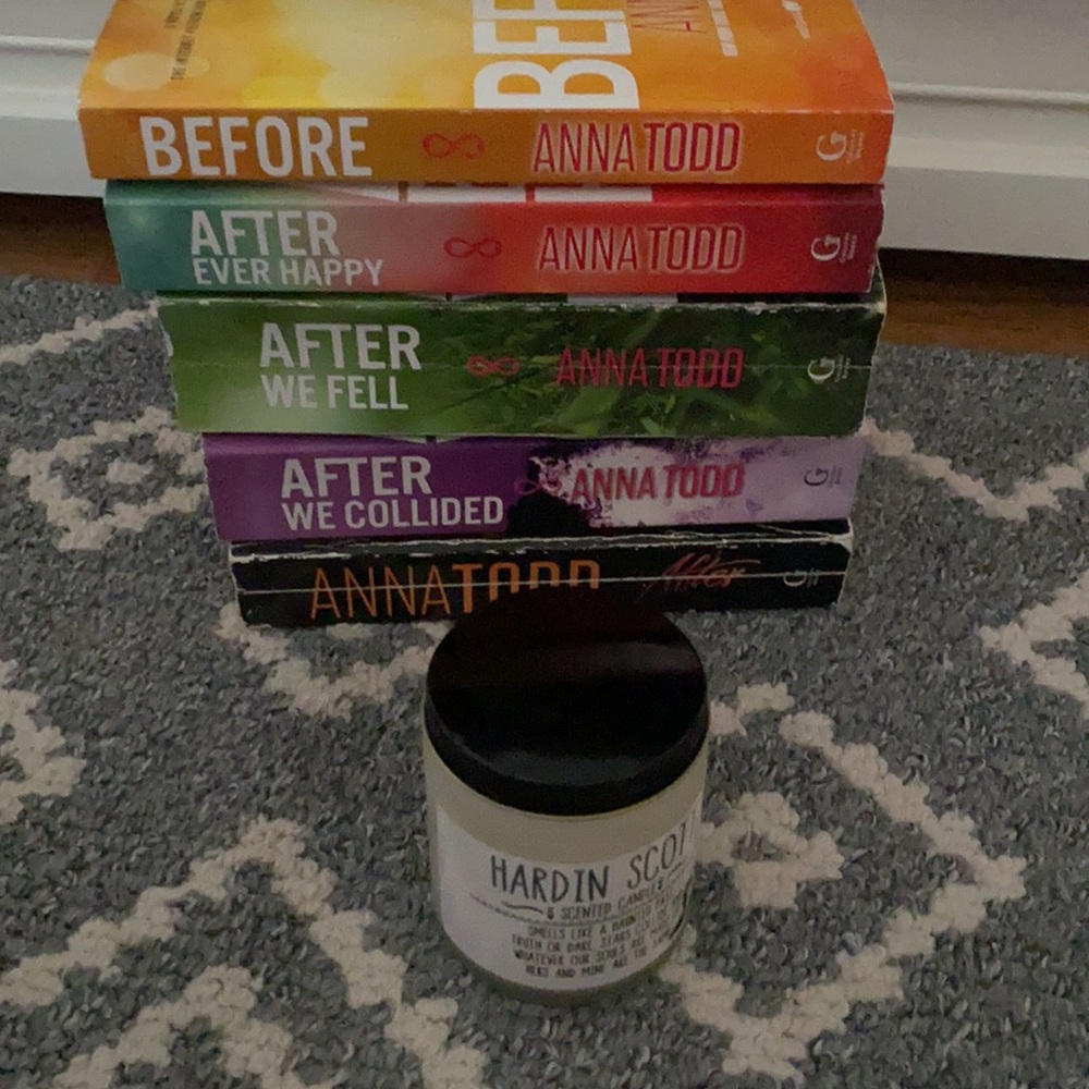 After Fan’s > Hardin Scott Candle 🕯